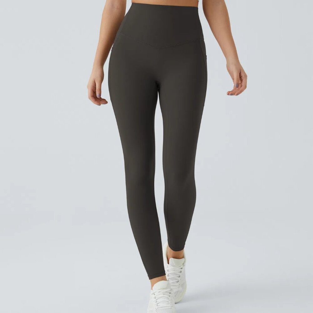 Halara UltraSculpt High Waisted Pocket Leggings Hazelnut Black S (7/8 Length)NWT - Picture 2 of 6